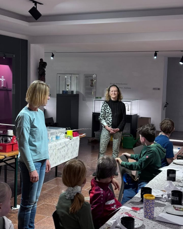 Post vom 13.02.2026 15:00 - ⚜️Impressionen vom Keramikmalen am 11.02.2026⚜️